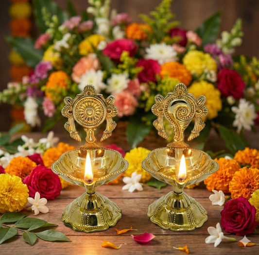 1 Batti Brass Shankh & Chakra Pedestal Diya Set (Pack of 2)